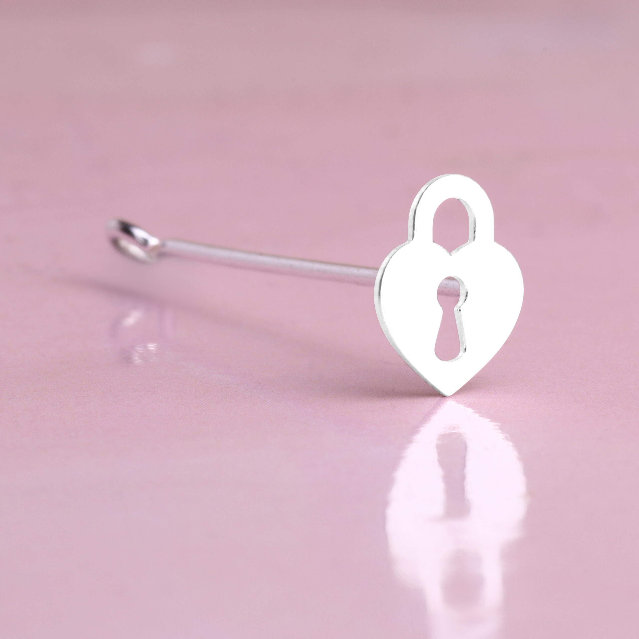 LOVE LOCK-swancreations-impressions-babyproducts-bindistamps-pottuachu-chukkapulla-925silver LOVE LOCK - Image 1